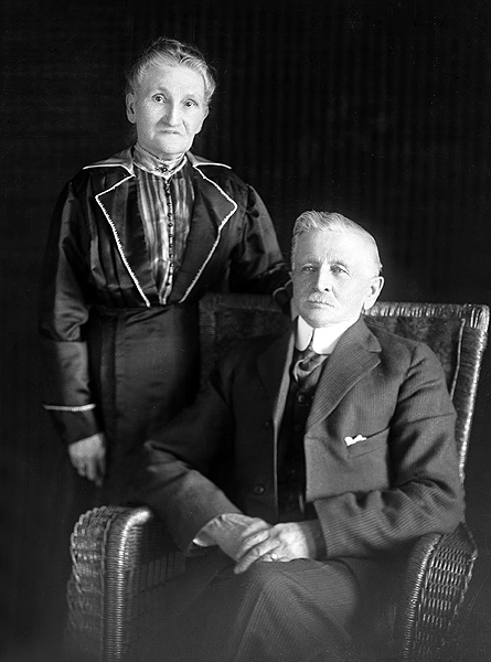 Picture of William Horsley and Elizabeth P. Welch Horsley.
